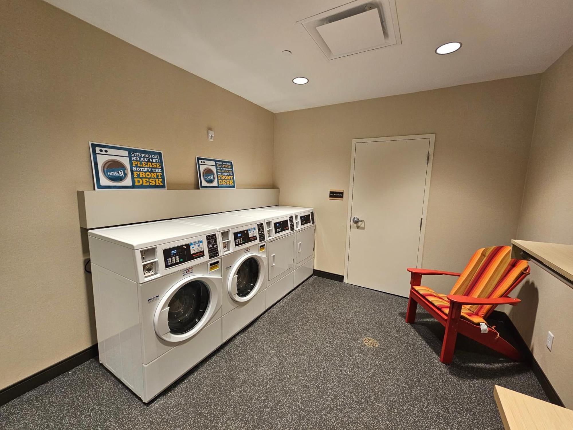 Home2 Suites By Hilton Allentown Bethlehem Airport Екстер'єр фото
