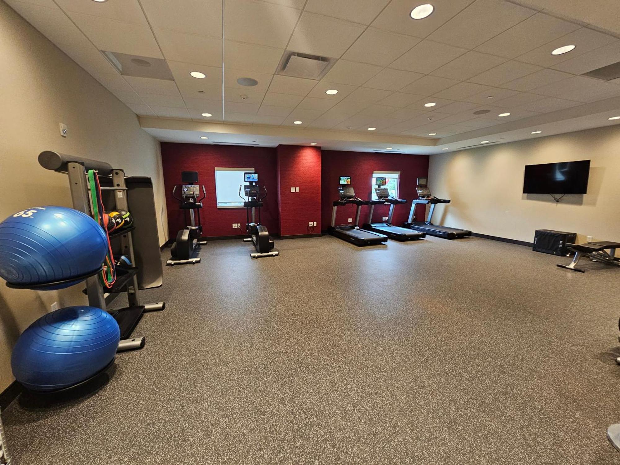 Home2 Suites By Hilton Allentown Bethlehem Airport Екстер'єр фото